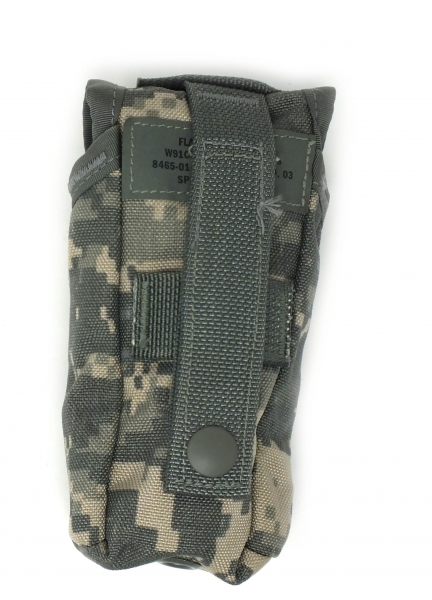 US Army Flaschbang Pouch in AT Digital ACU Molle system